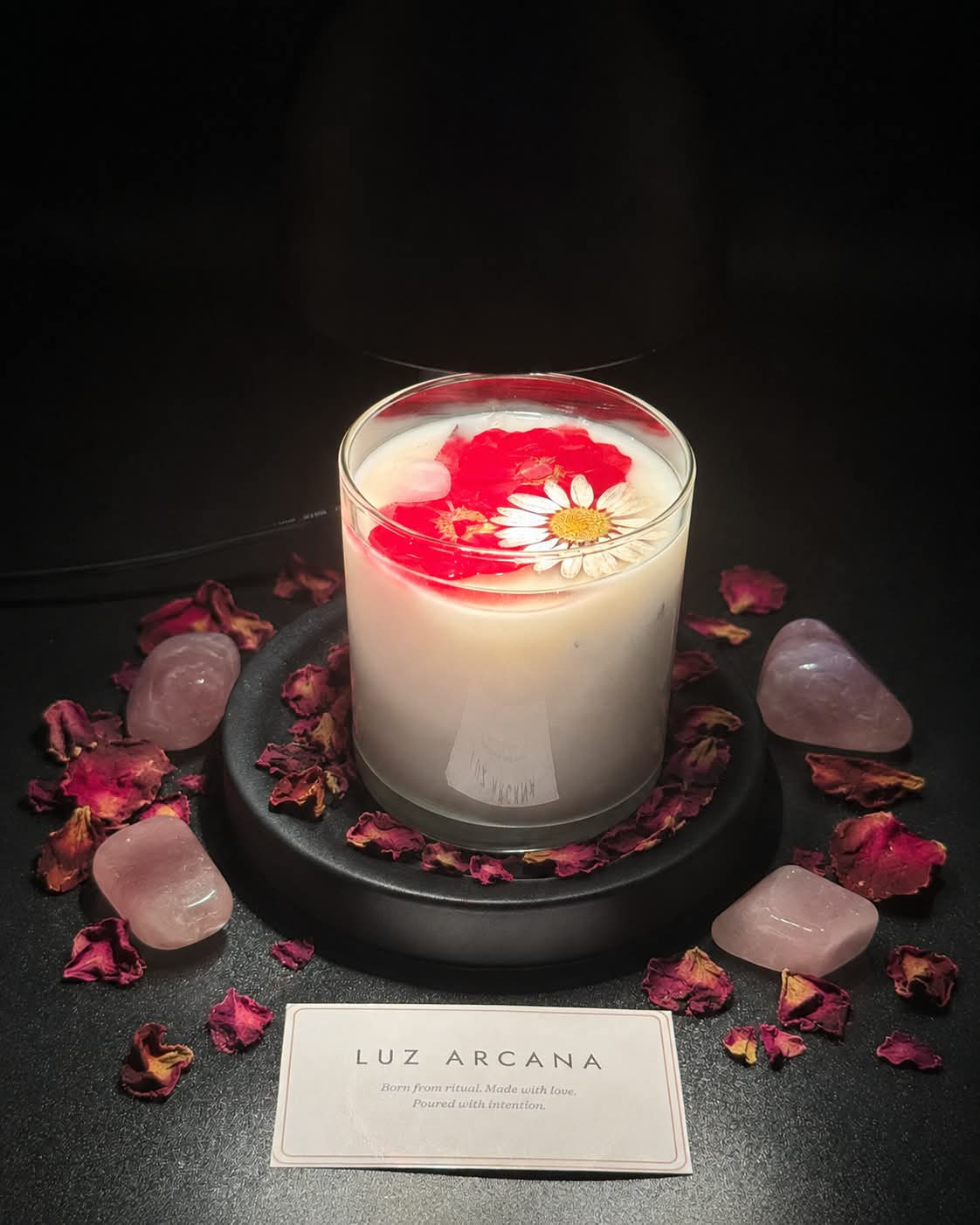 Luz Arcana LOVE wickless candle with Rose Quartz crystals and Rose petals.